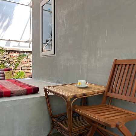 Banyan Tree Hostel Kampot Bagian luar foto