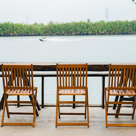 Banyan Tree Hostel Kampot Bagian luar foto