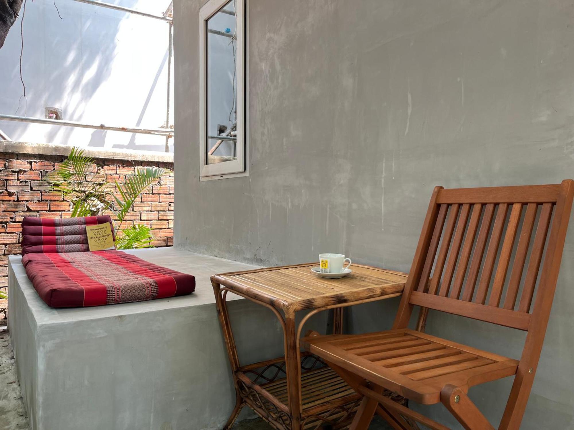 Banyan Tree Hostel Kampot Bagian luar foto