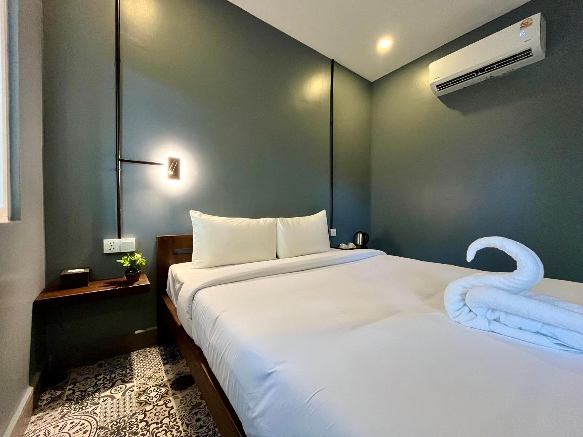 Banyan Tree Hostel Kampot Bagian luar foto