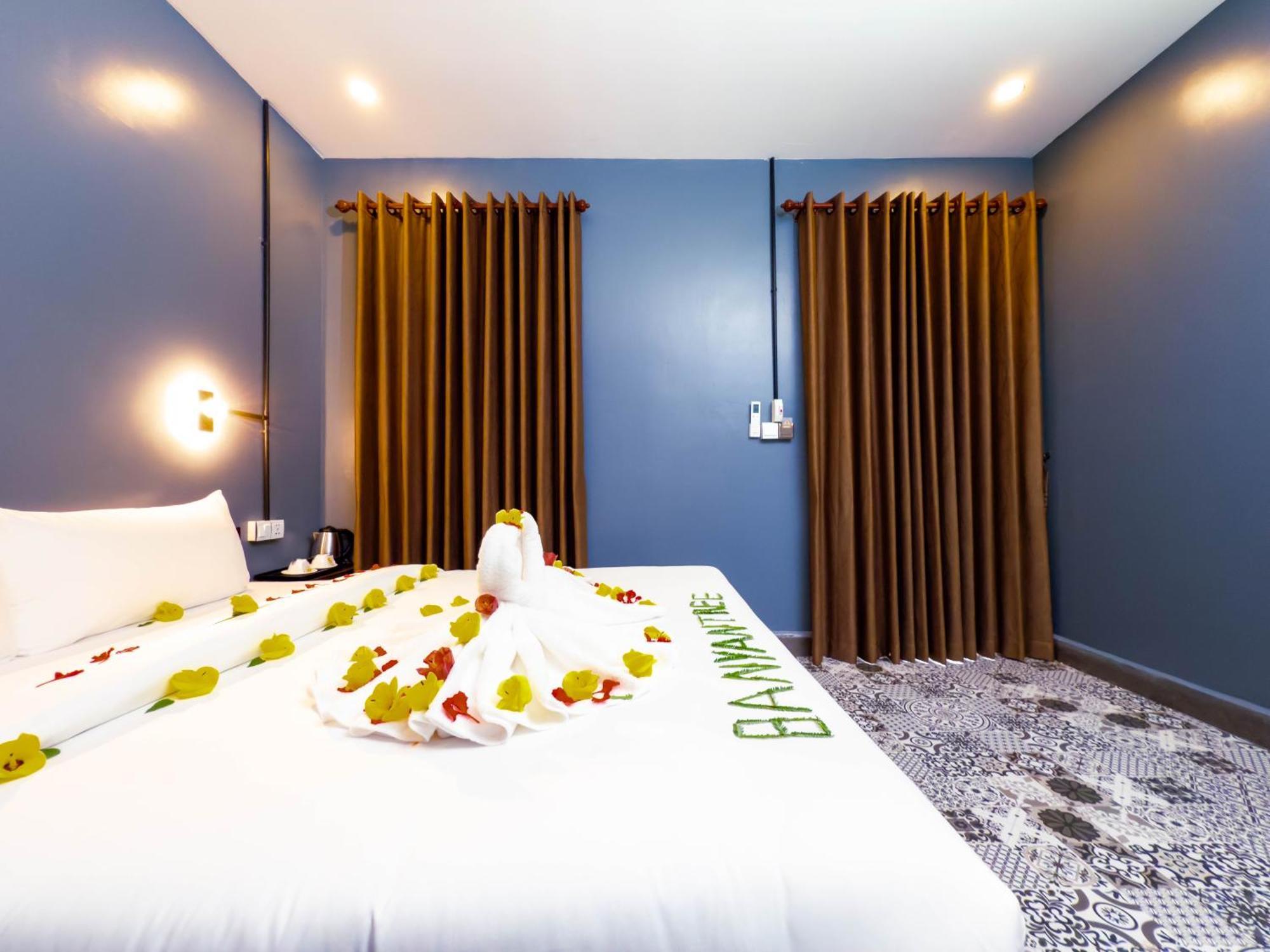 Banyan Tree Hostel Kampot Bagian luar foto