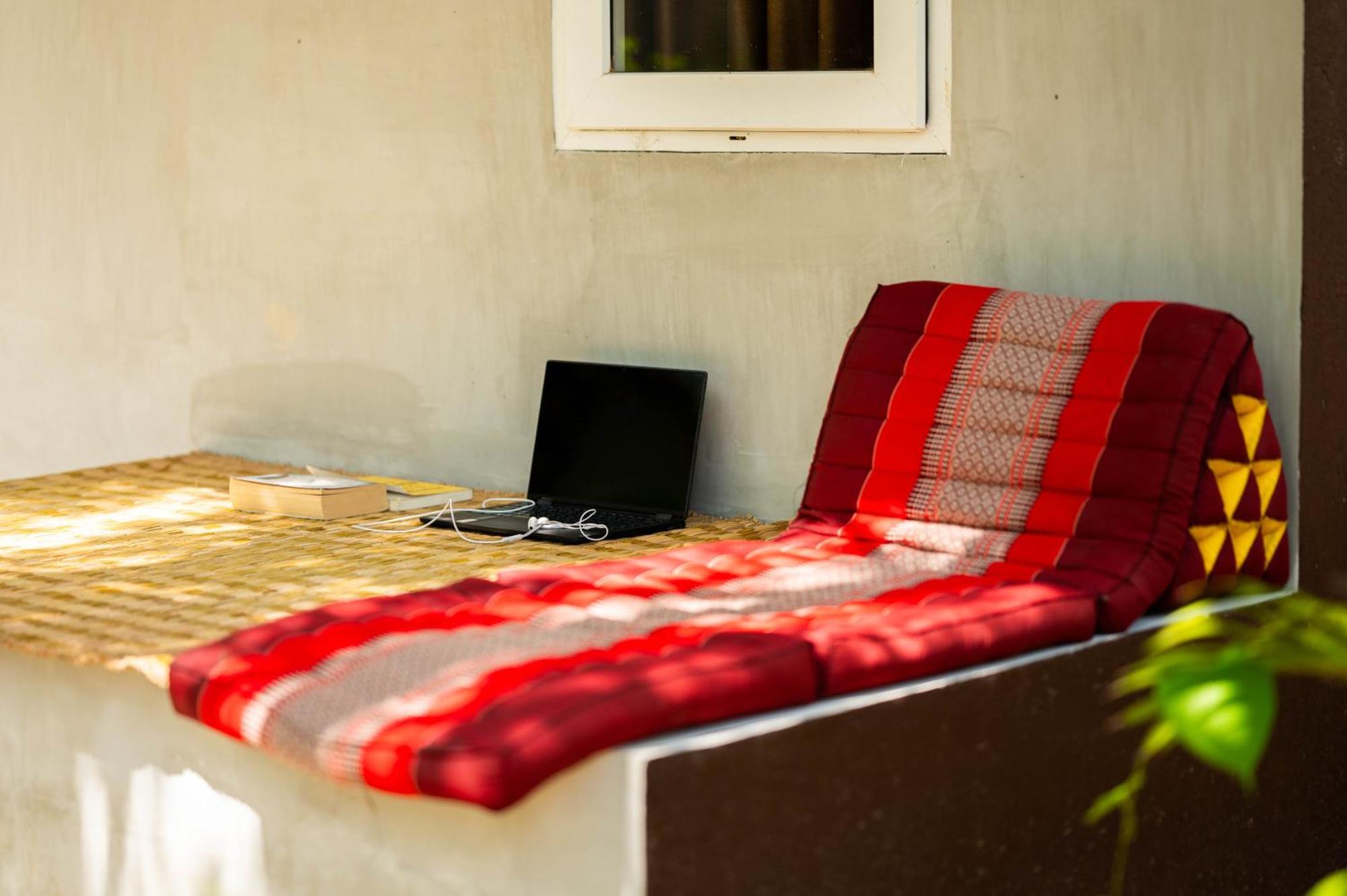 Banyan Tree Hostel Kampot Bagian luar foto